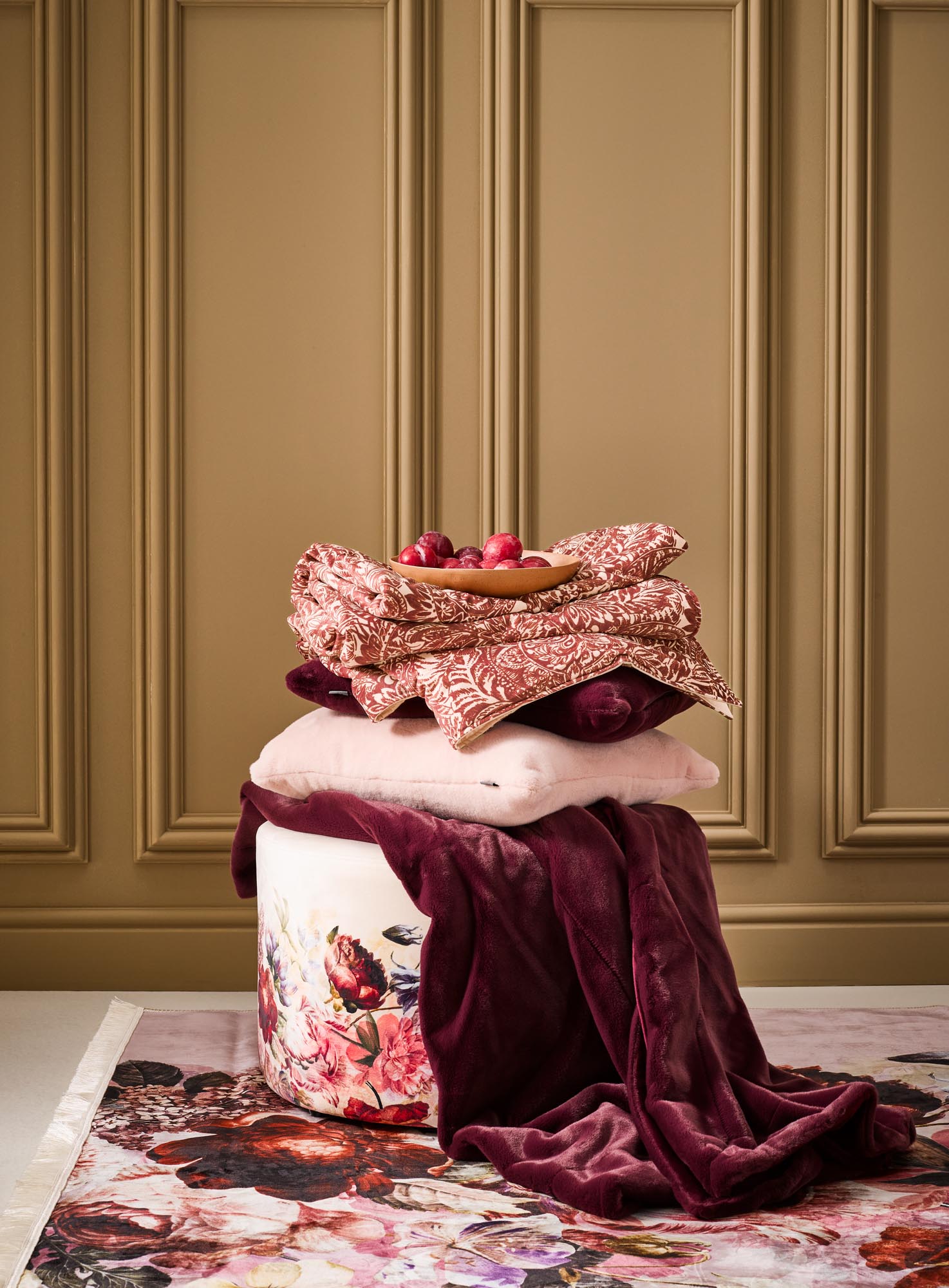 Pink and red living accessories